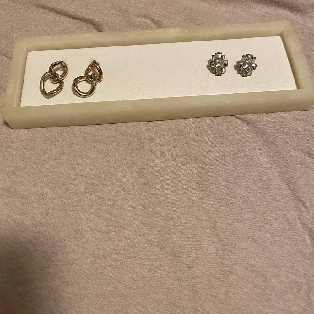 Rhinestone @ Gold earrings